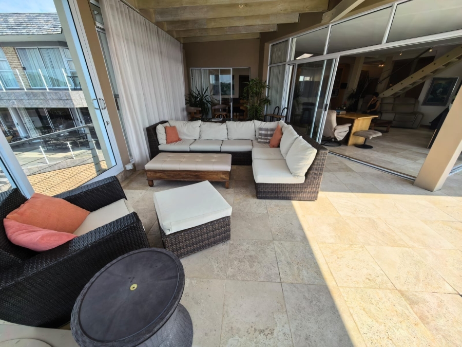 3 Bedroom Property for Sale in Bonza Bay Eastern Cape